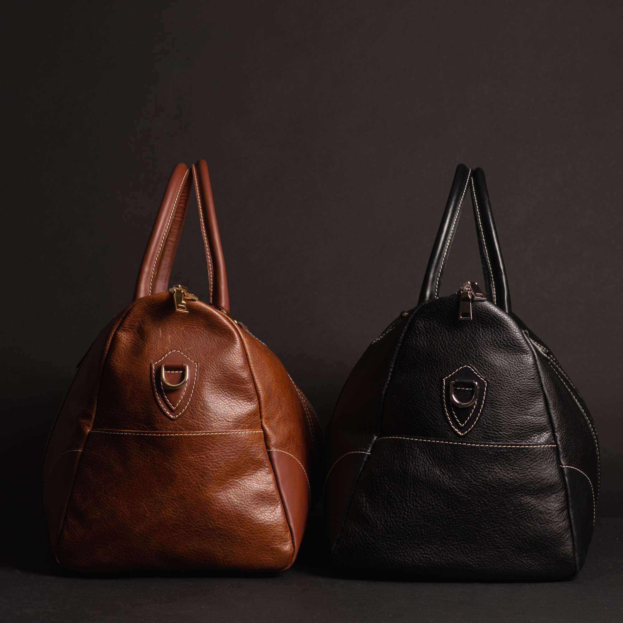Sac Duffle Shield – Cuir Pleine Fleur Fait à la Main au Canada – Garanti à Vie – NAB Leather