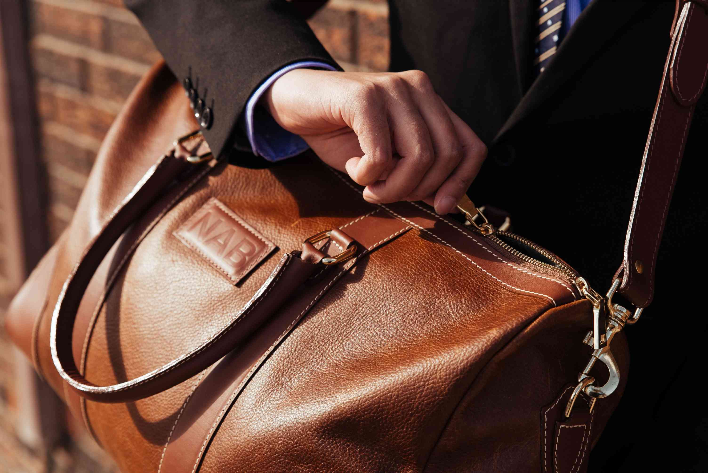 Sac Duffle Shield – Cuir Pleine Fleur Fait à la Main au Canada – Garanti à Vie – NAB Leather