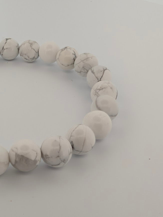 Bracelet Howlite – Pierre Naturelle – Chip, 6mm & 8mm – Fait au Canada – Legacy Crystals