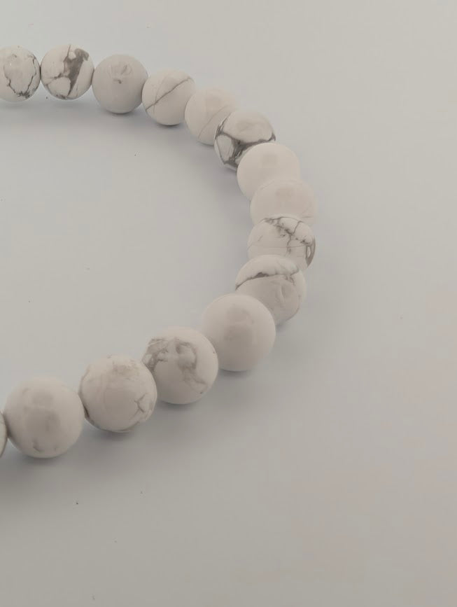 Bracelet Howlite – Pierre Naturelle – Chip, 6mm & 8mm – Fait au Canada – Legacy Crystals